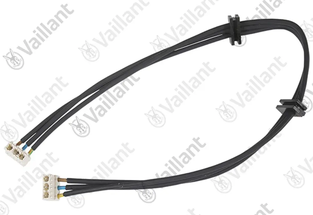 Vaillant Kabelbaum mit zwei Anschlusssteckern, verbunden durch schwarze Leitungen. Die Kabel sind farbig markiert und geordnet für elektrische Verbindungen.